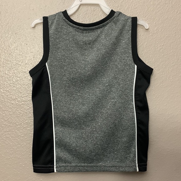 Body Glove toddler boy top. Size 3T - Picture 5 of 7